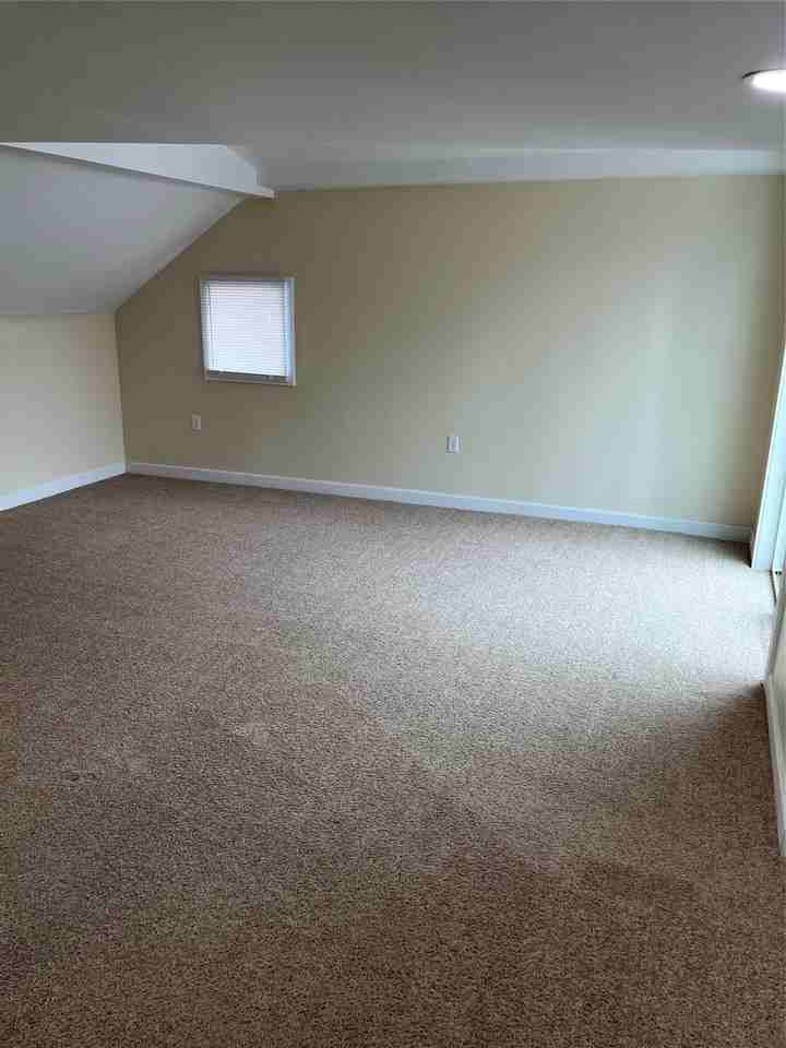 2961 W 11th St - Photo 5 of 11