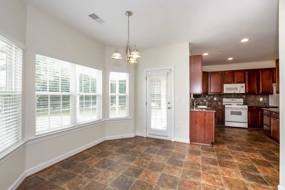 539 Meredith Ct - Photo 5 of 14