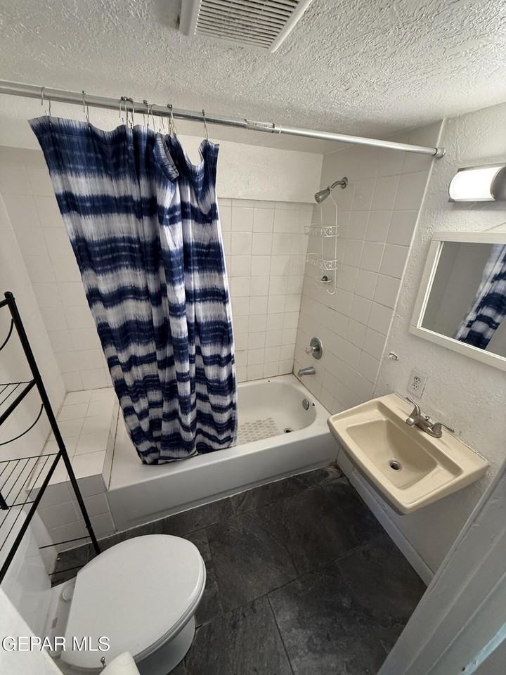 2415 MONTANA Avenue unit: Basement - Photo 6 of 8