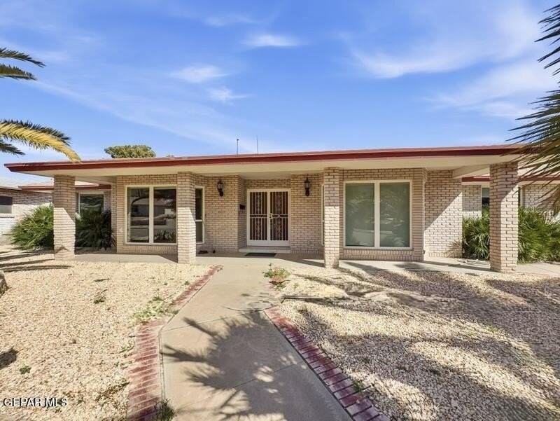 9000 Rancich St - Photo 3 of 33