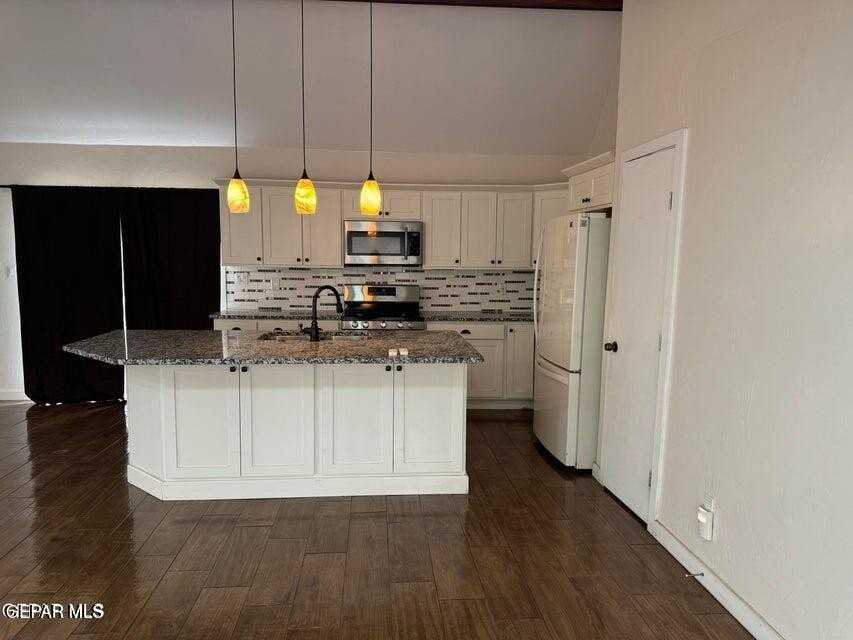 129 S Apache Gold Loop - Photo 7 of 22