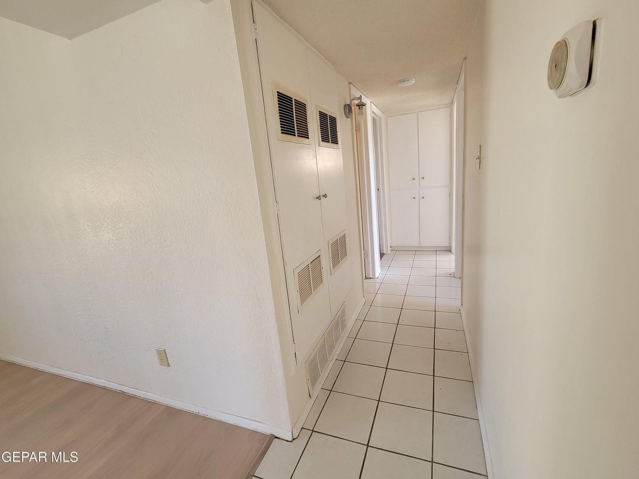 7204 Alto Rey Ave - Photo 4 of 18