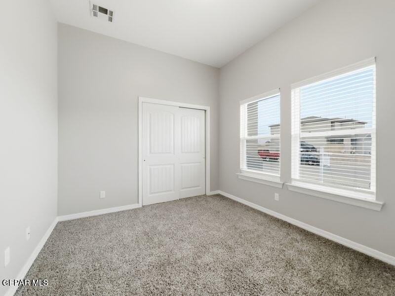 11365 Hidalgo Dr - Photo 6 of 35