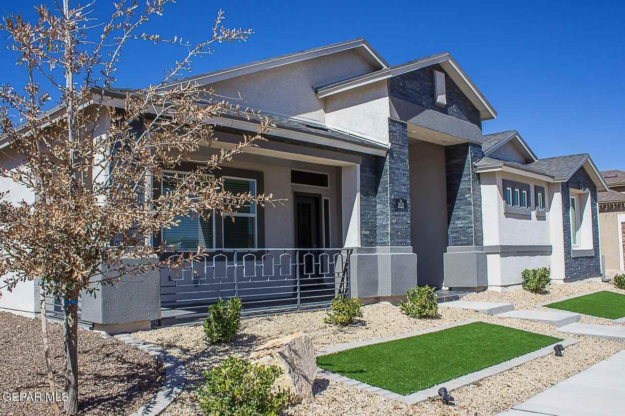 2621 Mike Price Dr - Photo 2 of 49