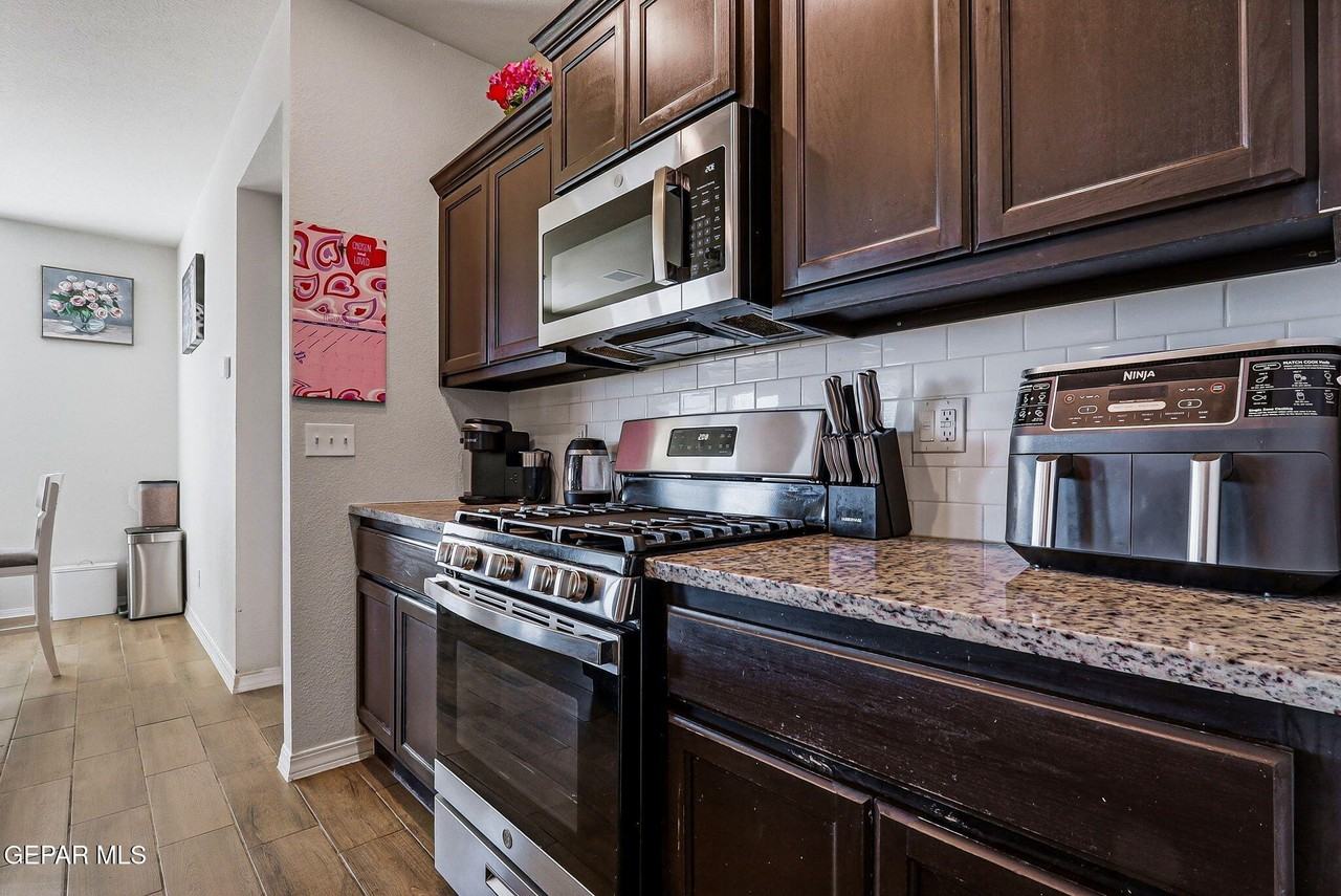 6166 Hidden Passage Ave - Photo 7 of 26