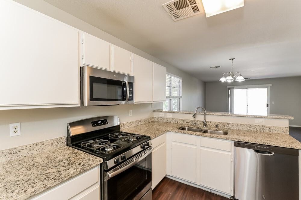 614 Ana Raquel Ave - Photo 7 of 16