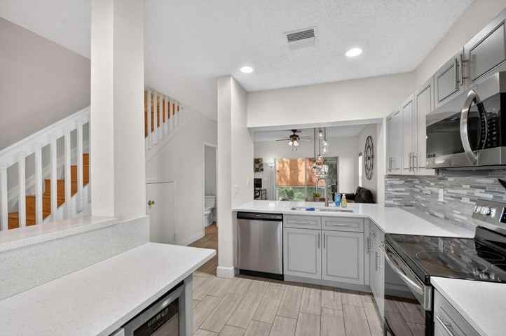 5015 Palmbrooke Circle - Photo 6 of 11