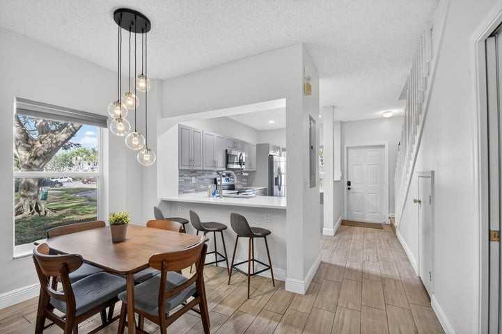 5015 Palmbrooke Circle - Photo 7 of 11