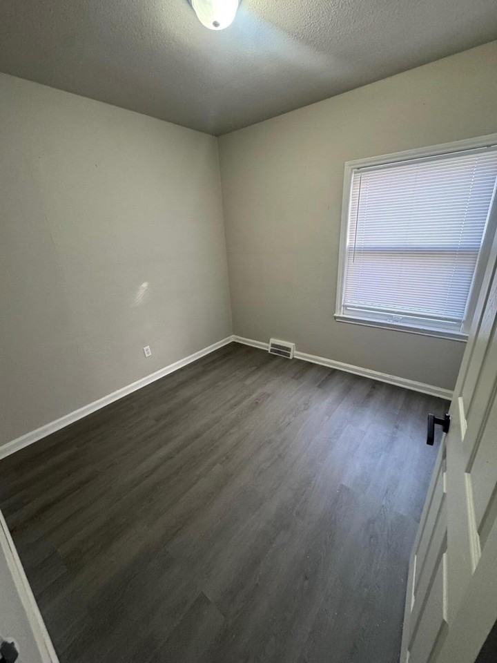 12123 Asbury Park - Photo 4 of 8