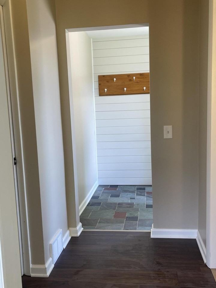 9375 N Territorial Rd - Photo 3 of 8