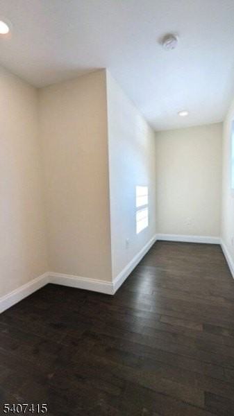 7 Maple St - Photo 5 of 28