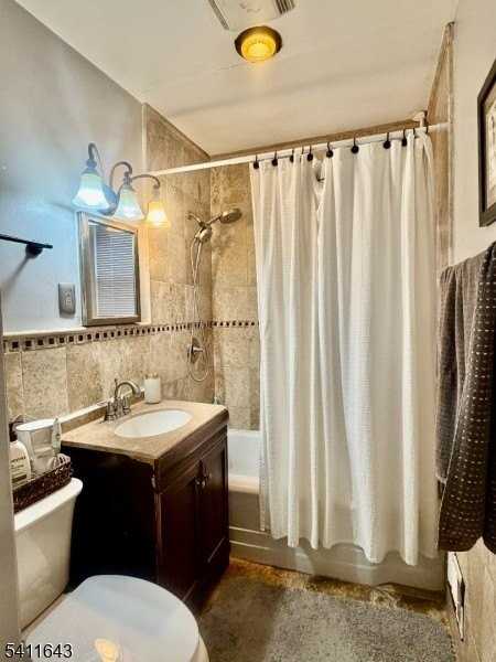 54 Lindale Ct - Photo 4 of 11