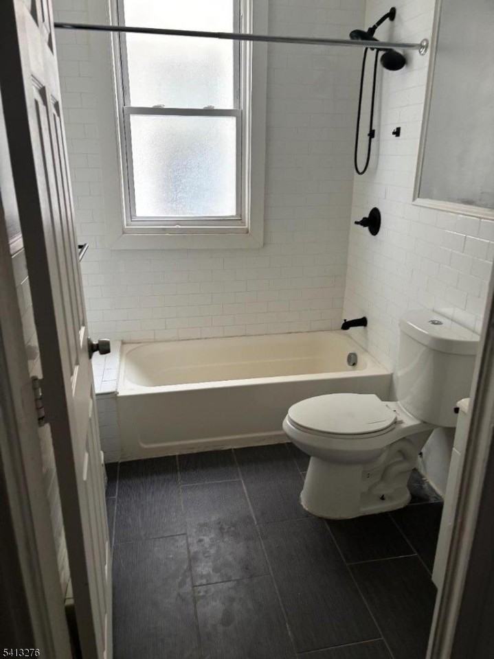 110 N 19th St #2 - Photo 6 of 17