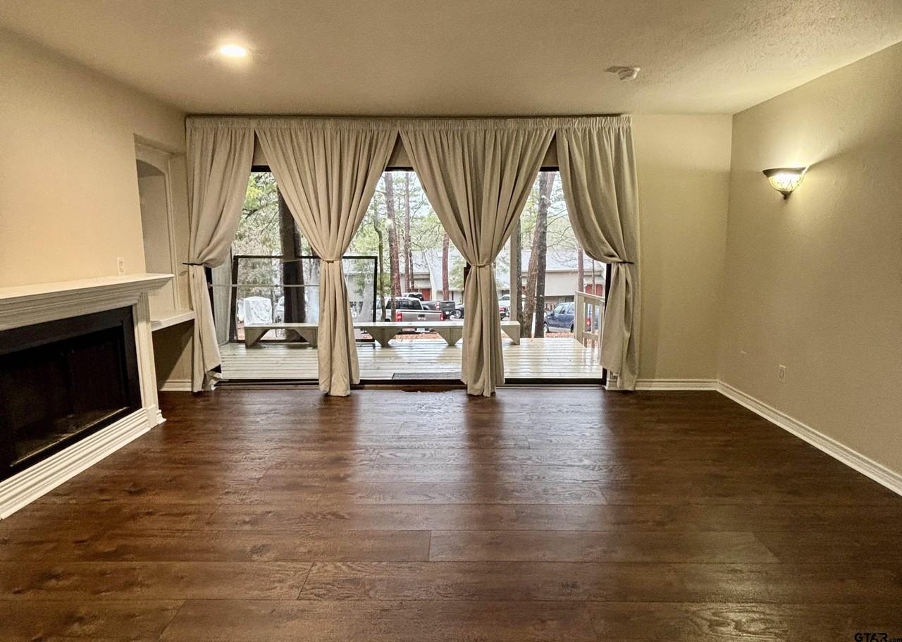 225 Holly Hill Cir - Photo 7 of 29