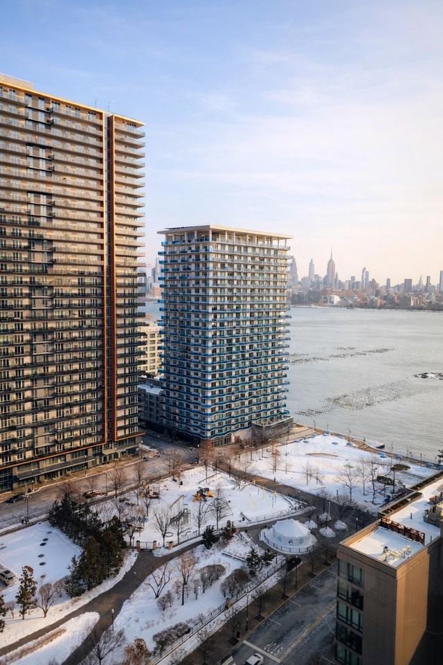 75 Park Ln S #1905 - Photo 4 of 25