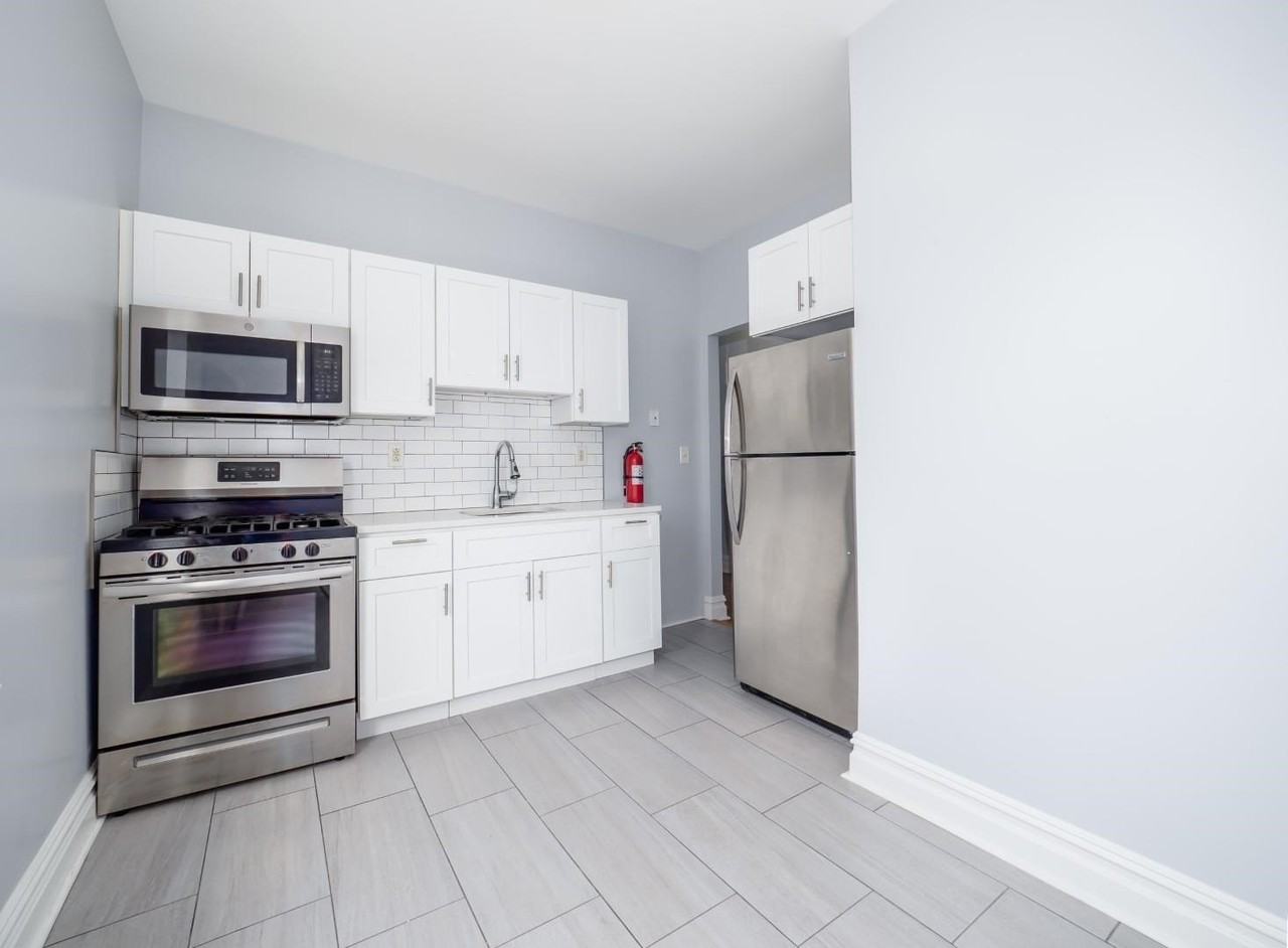 149 Bentley Ave #E5 - Photo 5 of 14