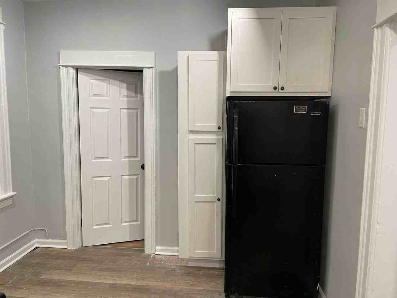 219 Liberty Ave #4 - Photo 4 of 10