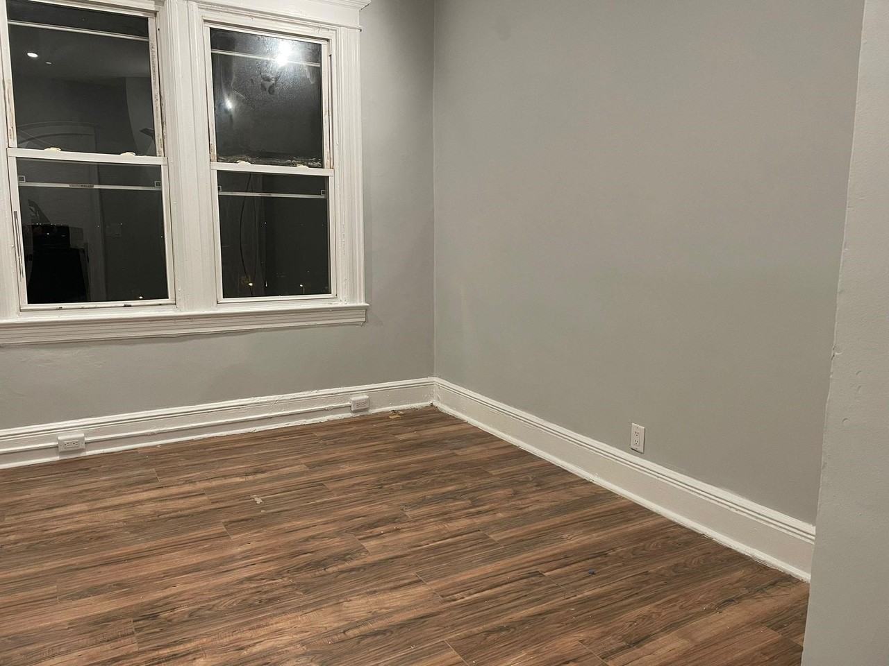 219 Liberty Ave #4 - Photo 5 of 10