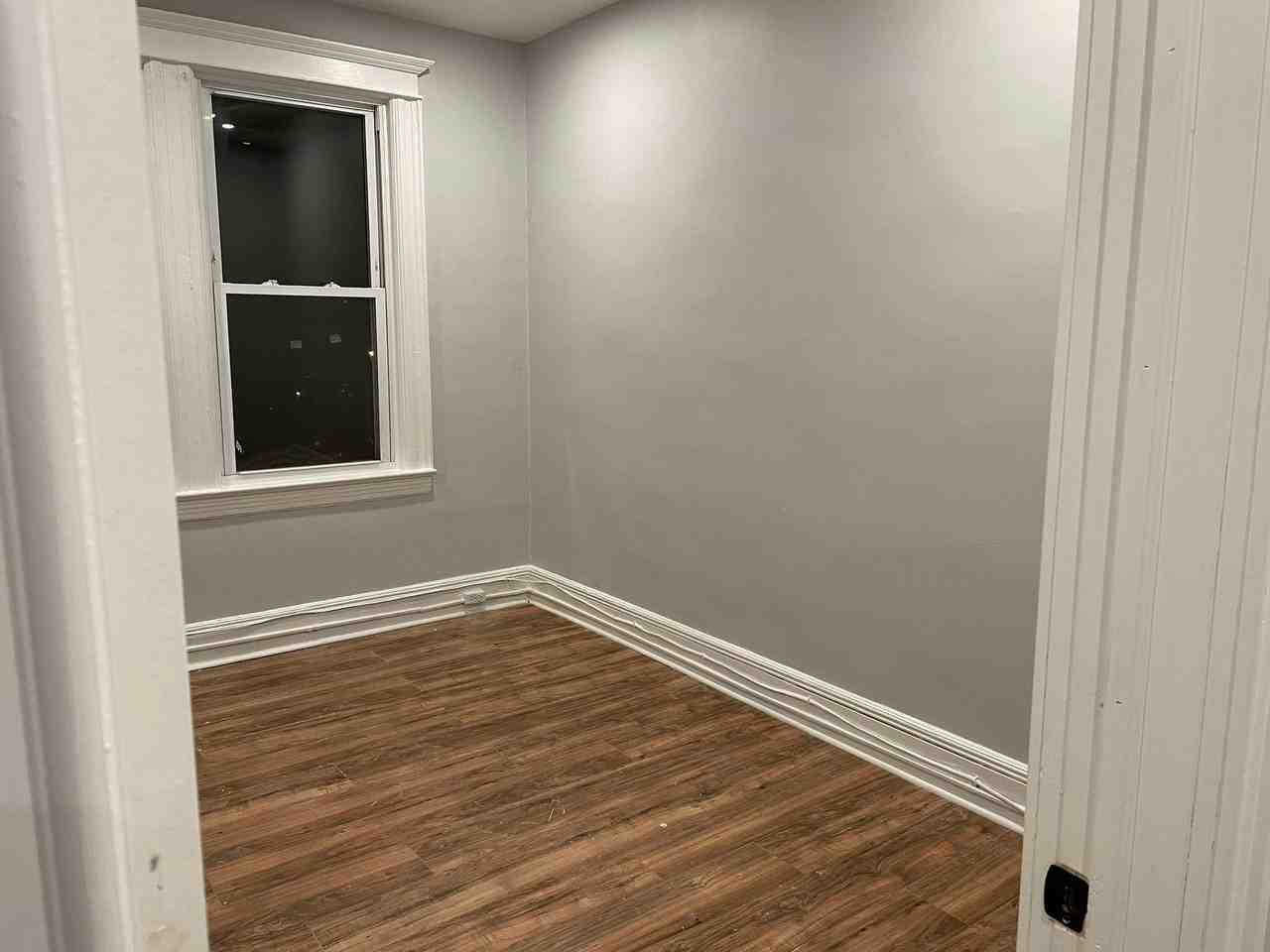 219 Liberty Ave #4 - Photo 7 of 10