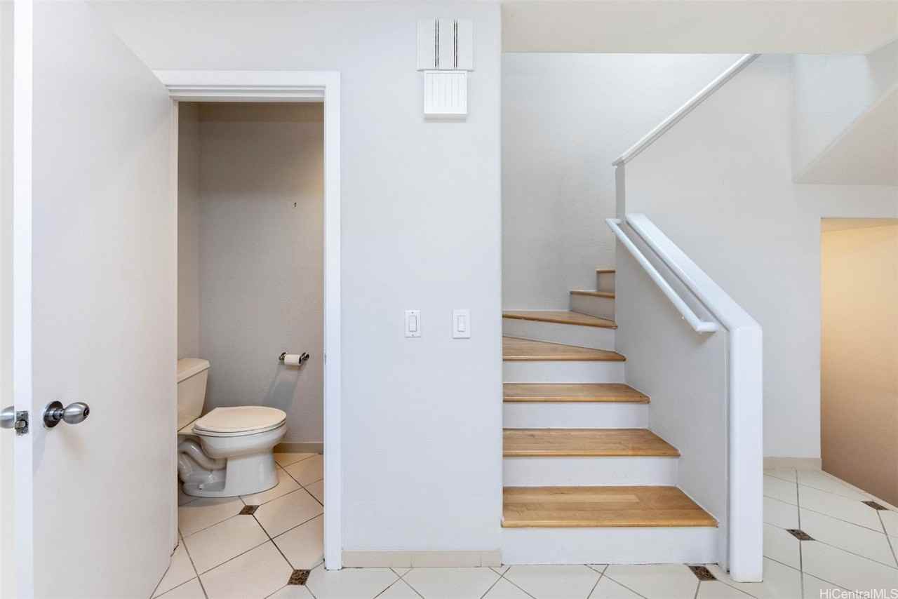 125A Maunalua Ave Unit 9 - Photo 7 of 25