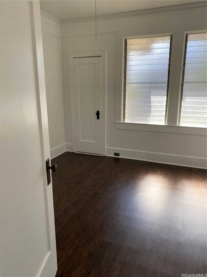 3459 Pahoa Avenue unit: Front - Photo 6 of 15