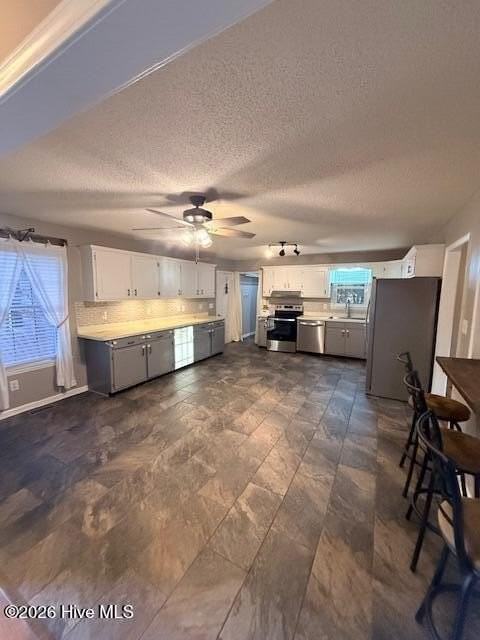 991 Hardesty Loop Rd - Photo 4 of 32