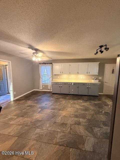 991 Hardesty Loop Rd - Photo 5 of 32