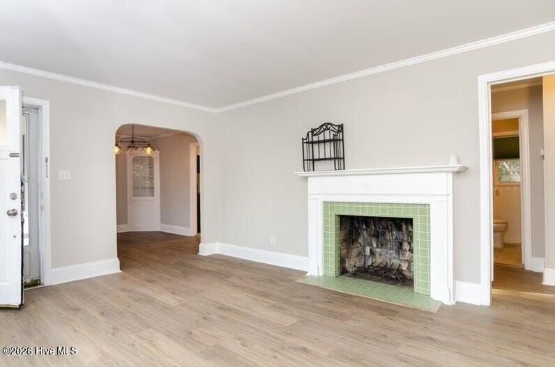 229 Lullwater Dr - Photo 4 of 21