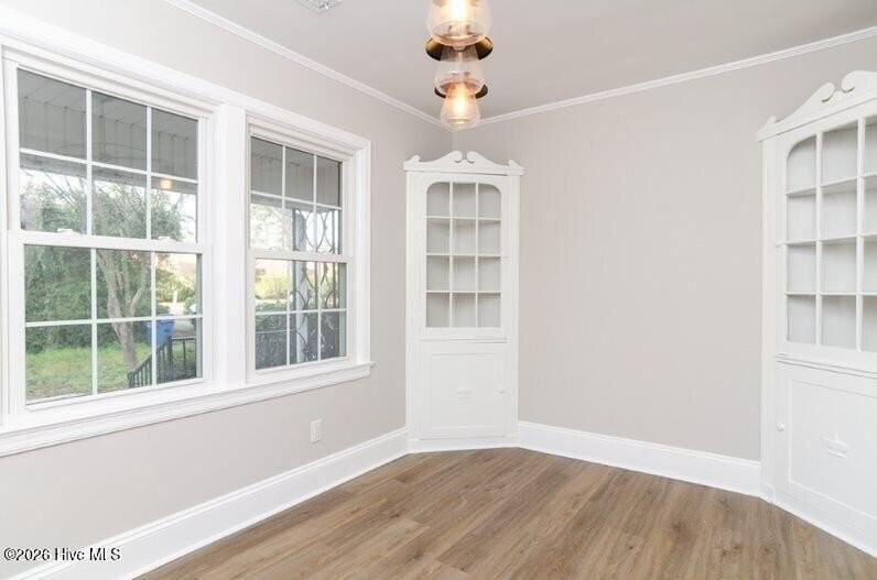 229 Lullwater Dr - Photo 7 of 21