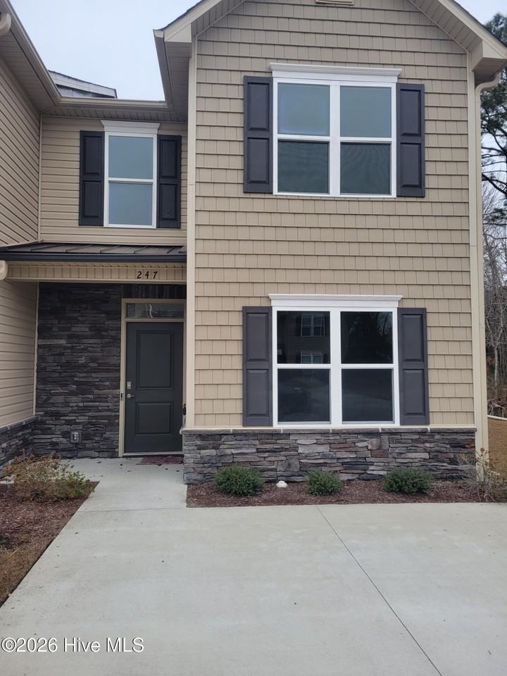 247 Boyington Place Rd - Photo 2 of 26