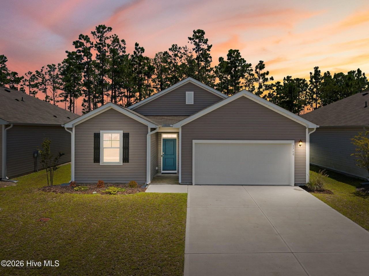 1760 Riverton Dr Se - Photo 2 of 43