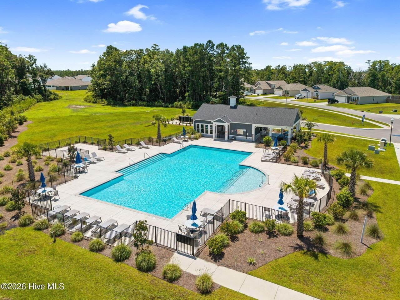 1760 Riverton Dr Se - Photo 4 of 43