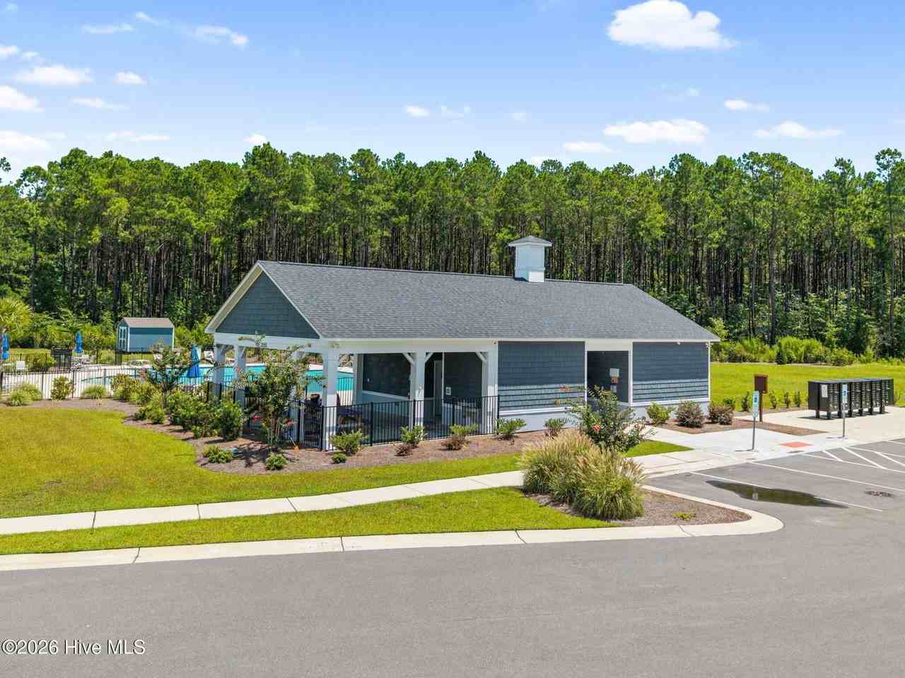 1760 Riverton Dr Se - Photo 5 of 43