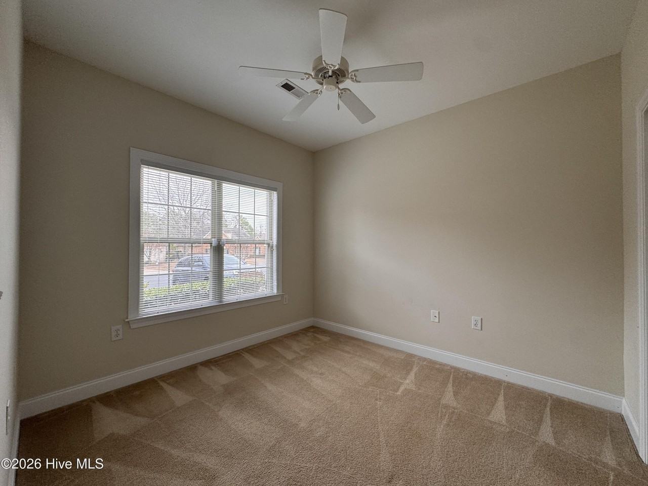 4534 Regent Dr - Photo 6 of 19