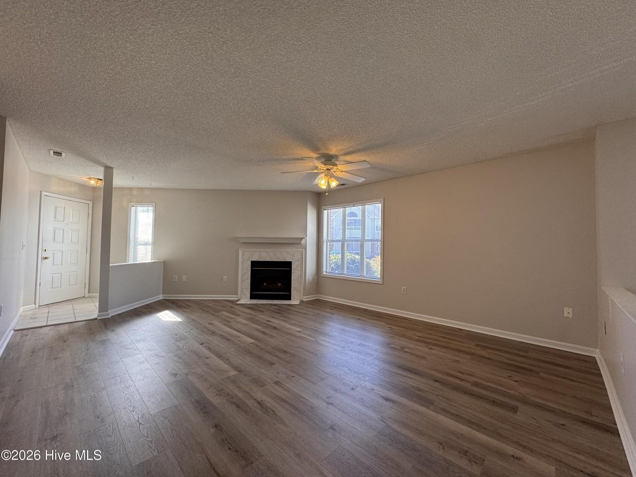 4104 Breezewood Dr Apt 101 - Photo 2 of 16