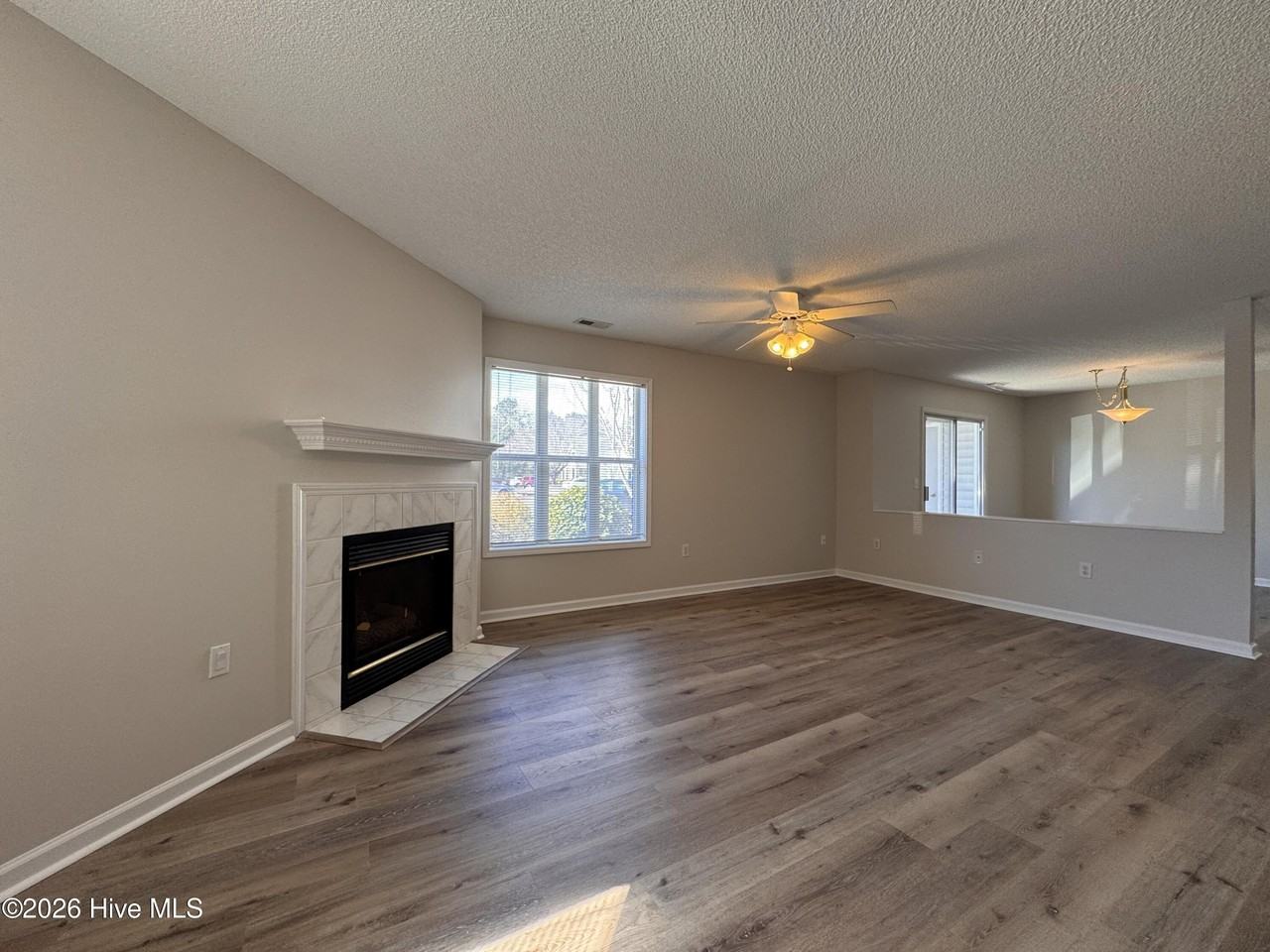 4104 Breezewood Dr Apt 101 - Photo 3 of 16