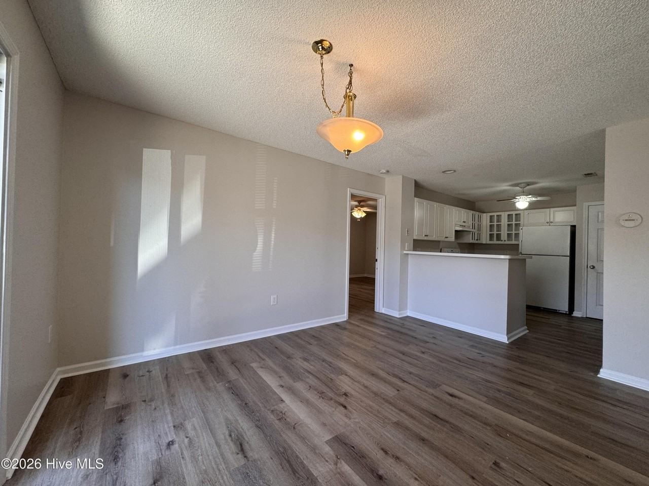 4104 Breezewood Dr Apt 101 - Photo 5 of 16