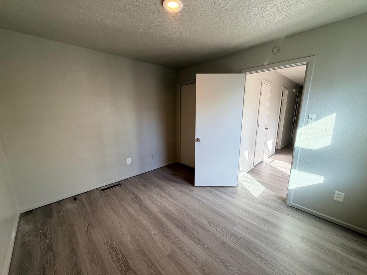 3714 53rd St Apt B - Photo 6 of 17
