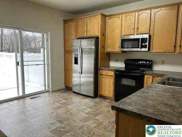 521 Kemmerer Ln - Photo 4 of 14