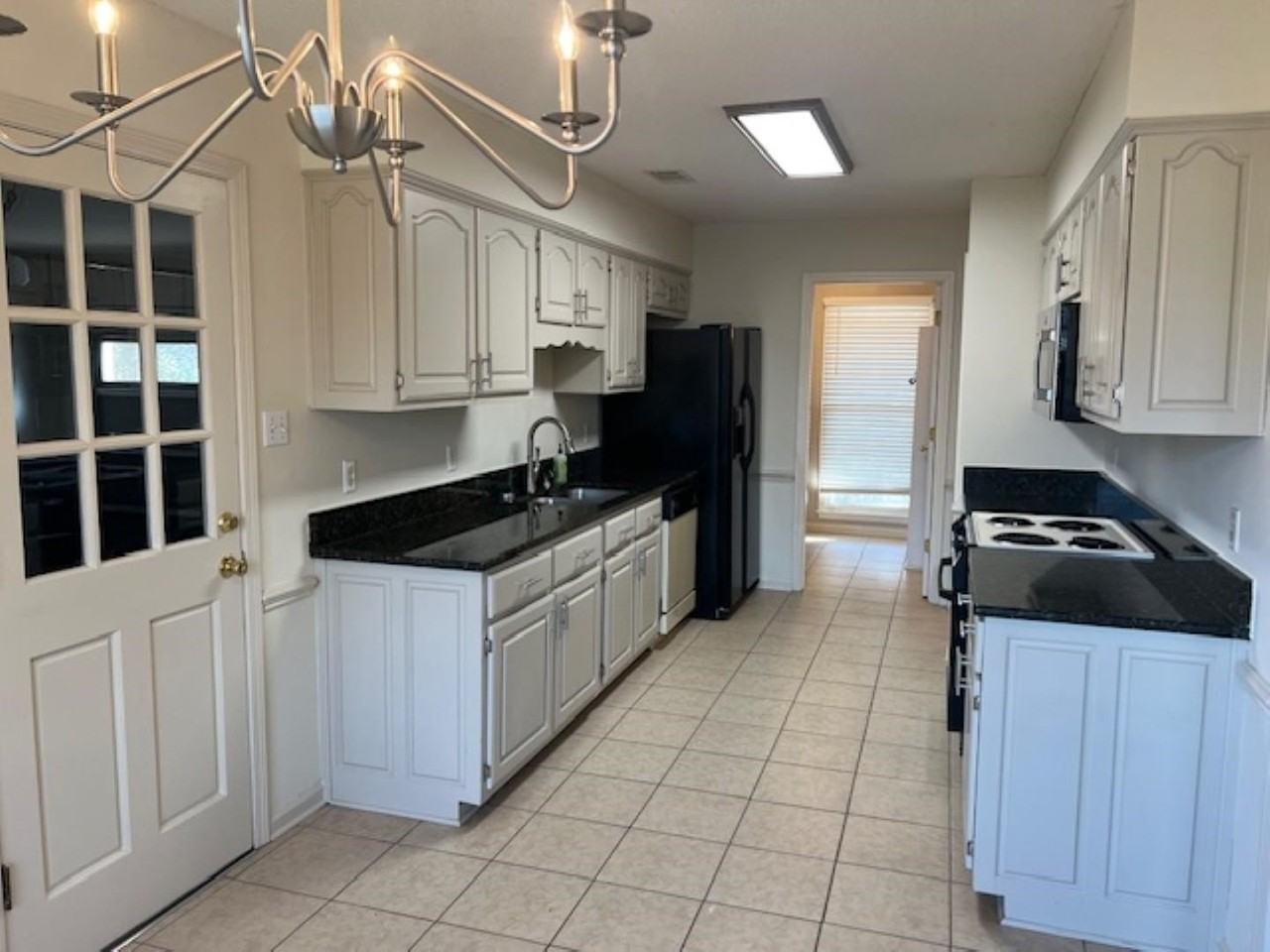 290 Rose Trellis Rd - Photo 6 of 17