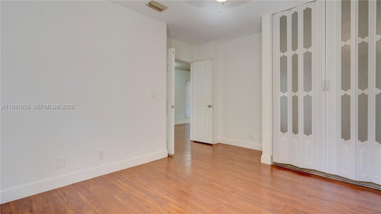 3846 Coral Tree Cir #3846 - Photo 5 of 39