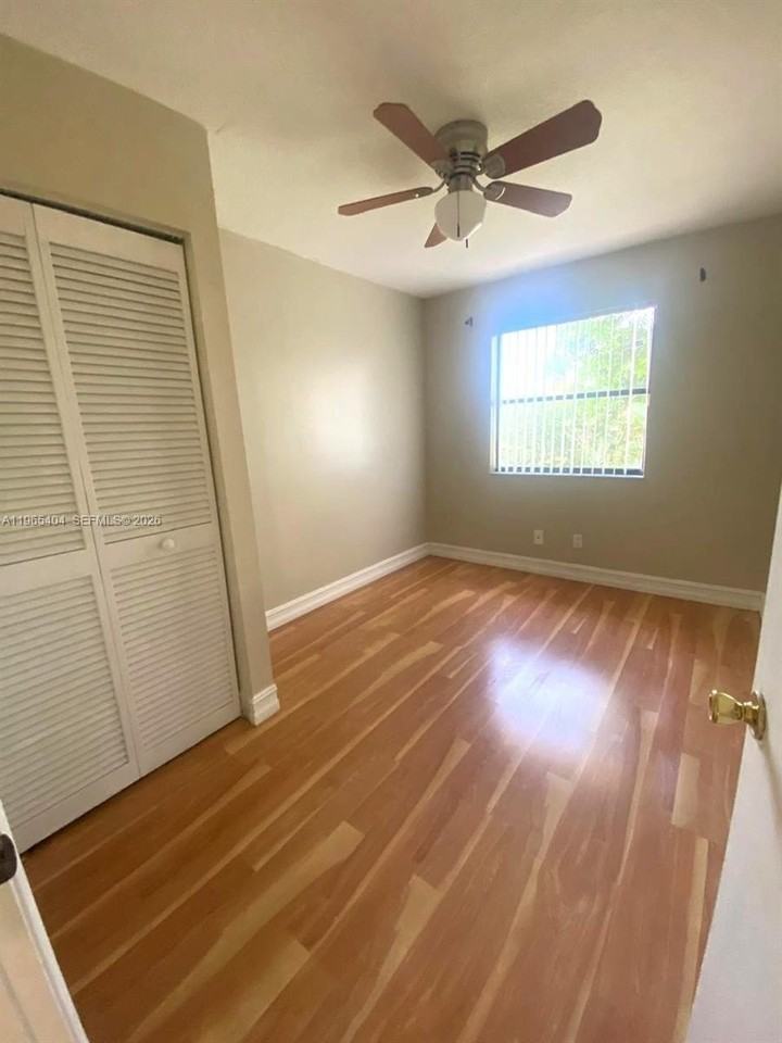 4601 Pier Dr #4601 - Photo 6 of 30