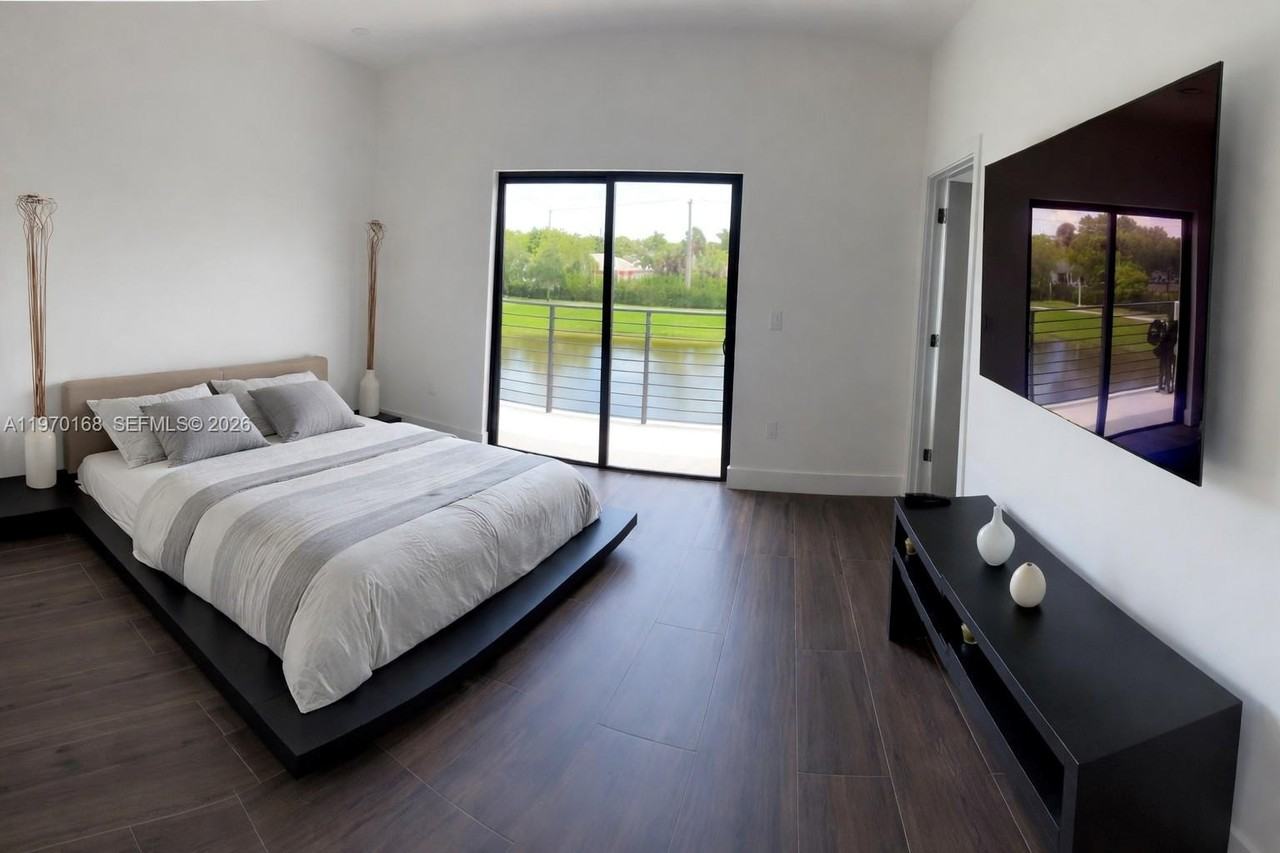 4384 Nw 8th Ct #4384 - Photo 4 of 19