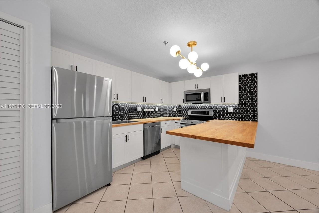 2734 Bird Ave #301 - Photo 2 of 13