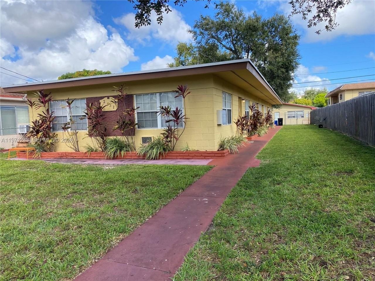 2031 Ne 167th St #2 - Photo 4 of 14