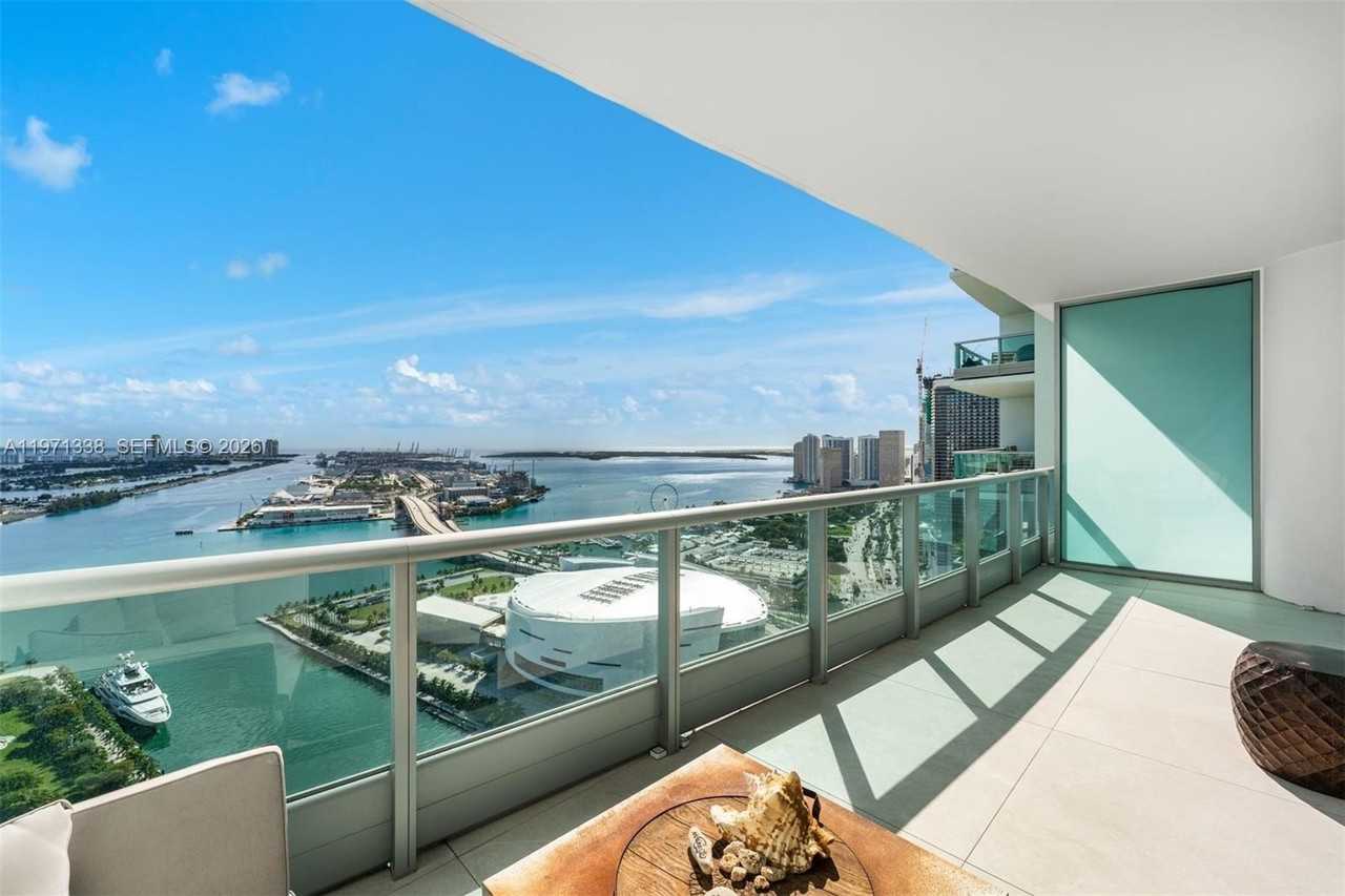 900 Biscayne Blvd #4202 - Photo 3 of 45