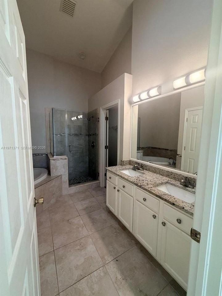 12531 Midpointe Dr #0 - Photo 7 of 21