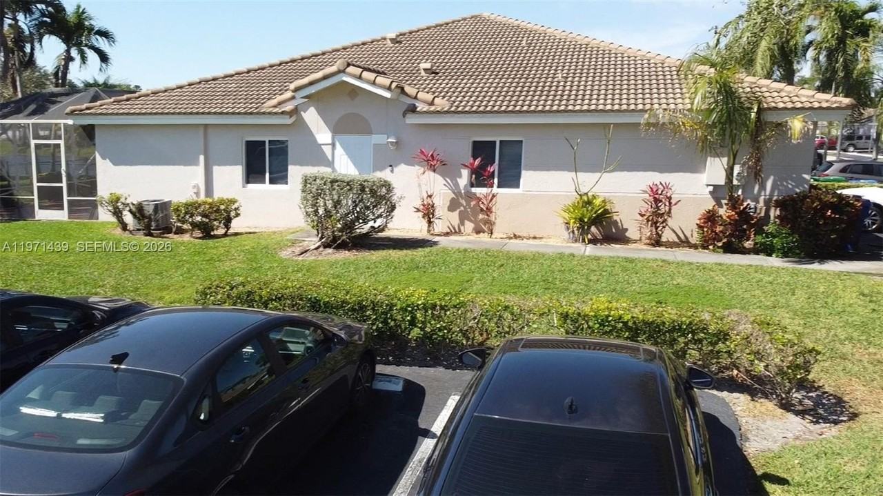 11688 Sw 17th Ct #11688 - Photo 2 of 50