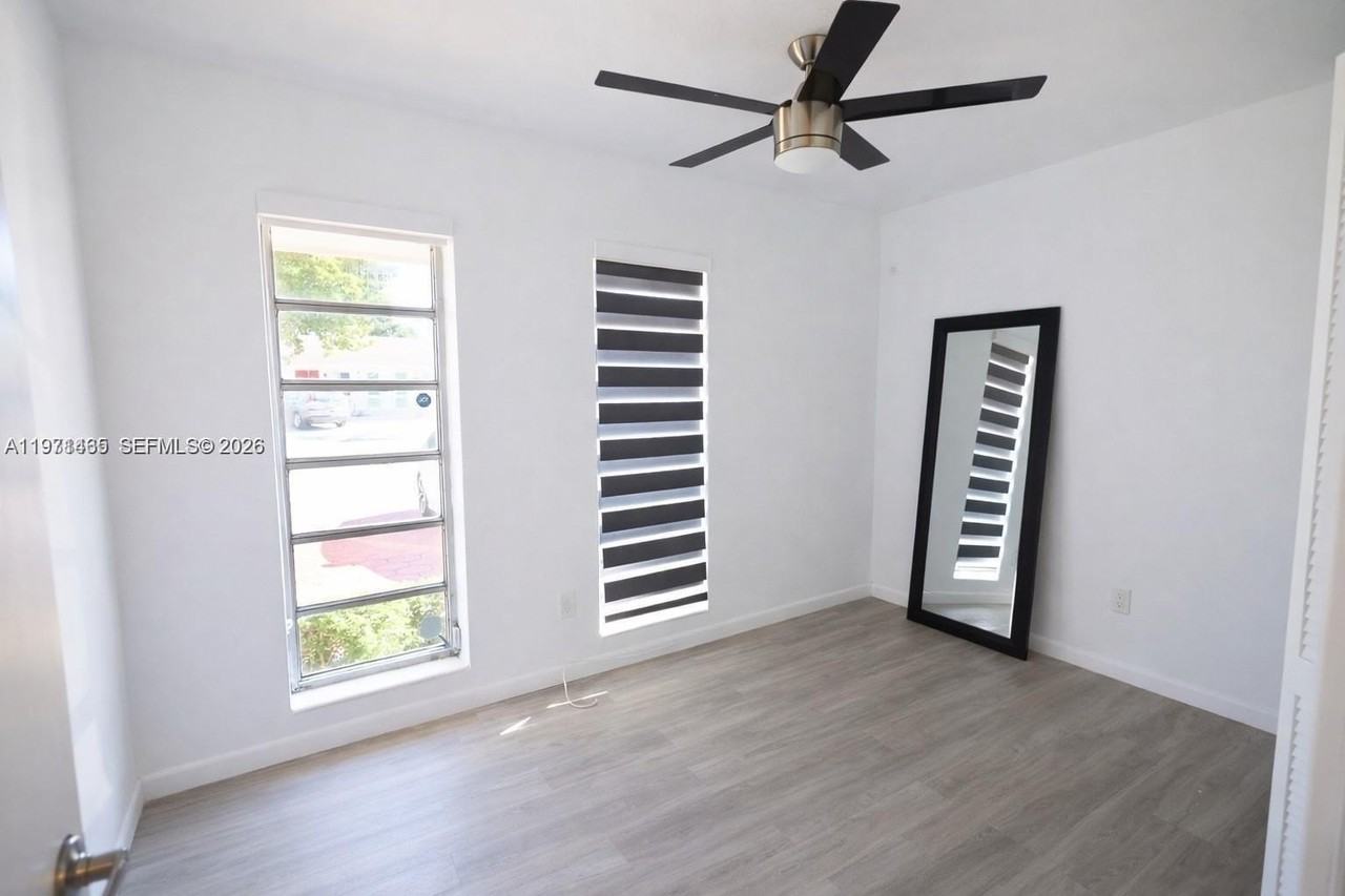 4306 Sw 131st Ave #0 - Photo 5 of 10