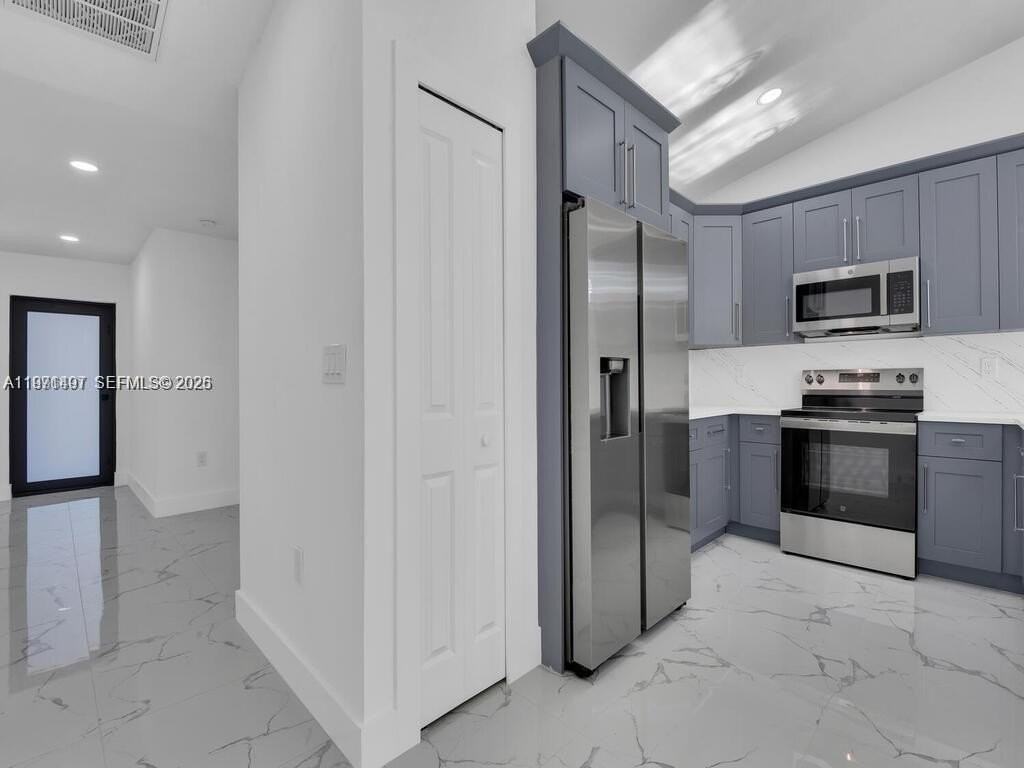 5117 24th St Sw - Photo 4 of 49